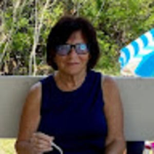 Meet your Posher, Gail l